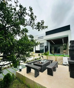 سعادت /لوکیشن باغی و جنگلی /