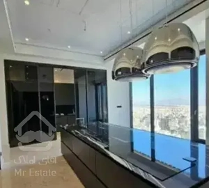 ۱۰۲ متر، فول بازسازی، تکواحدی، لوکیشن ظفر