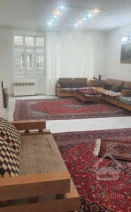 ۸۴ متر پارکینگ دار طبقه اول در بلوار کشاورز
