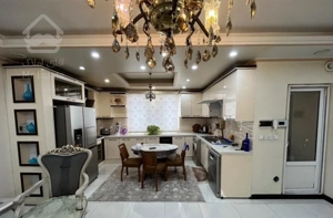 ۹۰متر دوخواب فول امکانات خوش نقشه شاپور پهلوان حسن