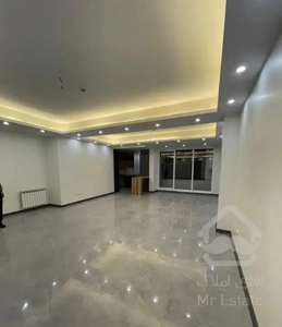 آپارتمان ۱۴۰متری/سه خوابه/کلید نخورده