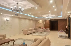 آپارتمان ۱۹۰ متر/فول امکانات(امامت ۸ بیهقی)