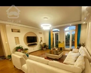 ۷۱متر/سالن پرده خور/زیبا و ارزنده/پونک