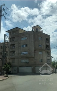 آپارتمان ۱۴۵ متری، ۳خوابه، طبقه اول