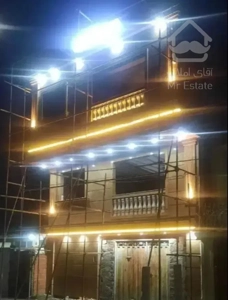 تک واحدی ۹۲ متری گلستان / ورزش / سند تک برگ