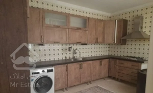 ۱۳۰متری بهترین لوکیشن خیابان ایران