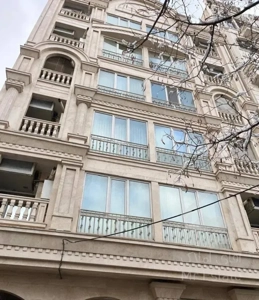 ۸۰ متر/دوخواب/همکف/اقبال/پشت وکیل آباد