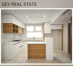 آپارتمان ۸۳ متر * نوساز *    «سروستانها ' غرق نور»