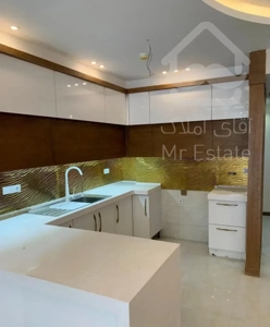 فروش / آپارتمان 195 متری / خیابان گلخانه