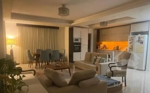 آپارتمان 110متر 2خواب خیابان هراز بعد قاعم