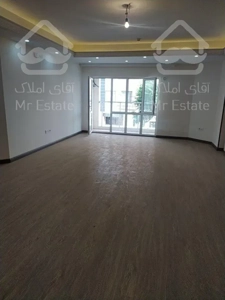 ۱۰۵ متر « شهرزیبا » سالن پرده خور/ ۵ ساله