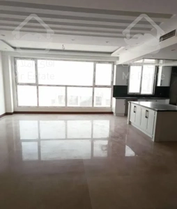 ۹۲ متر با ۲ پارکینگ سندی