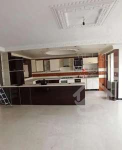 ۱۸۰متری/سه خواب/شهر زیبا/آلاله شرقی