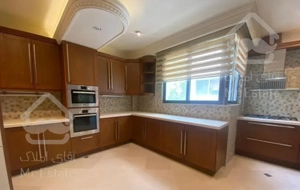 ۲۲۰ متر محمودیه ، ۴ خواب ، ۲ پارکینگ سندی