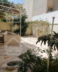 همکف ویلایی 4 خواب مستردار شیک