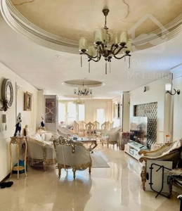 ۸۸متر ۲خواب/شیک و خوش نقشه/حوالی مترو صادقیه