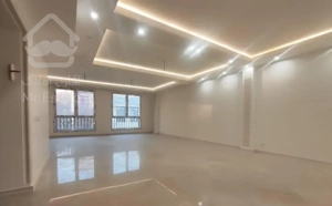 پاسداران/۱۸۵متر 3خواب/تک واحدی/۲پارکینگ سندی