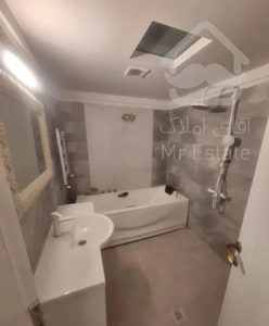 اواسط۷تیر/۱۷۰متری/طبقه ۳ با اسانسور