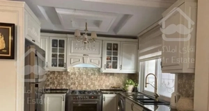 آپارتمان ۱۲۸ متری سه خواب (پیاده تا مترو ۱۰ دقیقه)