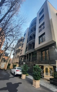 آجودانیه ۱۹۰متر ۳خ فول خوش نقشه نورگیر ارزنده