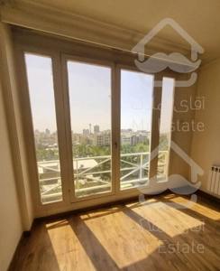 آپارتمان ۱۳۰ متر / ویو دار