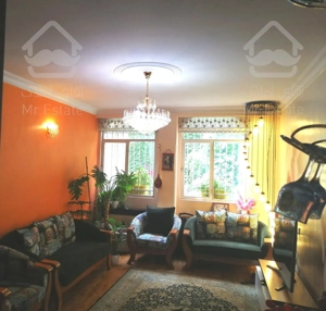 63 متر نورگیر سالن پرده خور