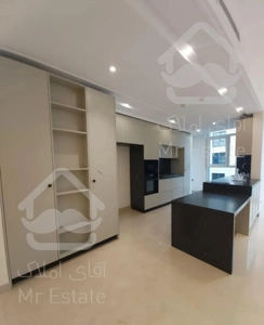 ۱۵۸ متر پرداختی شناور/۲ پارکینگ بزرگ سندی