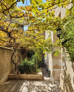 70 متر / دو خوابه / تخلیه / خ رشت