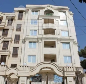 فروش آپارتمان ۱۶۰ متری / سه نبش / شهرک آزادی