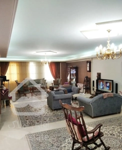 آپارتمان ۱۶۰ متری ۳ خوابه فلکه اول