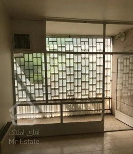 فردوسی رامسر ۱۱۰ متر دوخوابه کلا ۳ طبقه تکواحدی