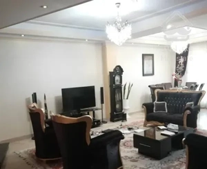 آلاله شرقی ۱۱۰متر ۳خواب تکواحد کمیاب