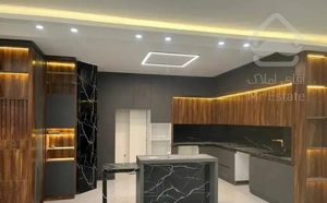 فروش آپارتمان ۲۰۵ متررضاشهر قبل از پیروزی
