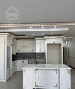 آپارتمان ۱۰۰ متری رو به نما معبر ۲۰ متری