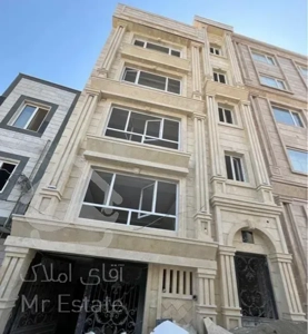 فروش آپارتمان /۱۳۲متر /تکواحدی /جنوبی /۳۰مترحیاط