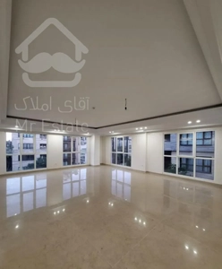 ۲۱۲ متر تک واحد،۲ پارکینگ باکس،نور تمام جهت،قیطریه