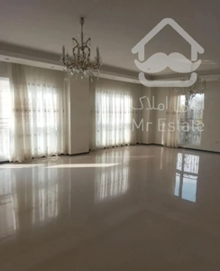 سوهانک ۲۱۰ متر ۳ خوابه واقع در برج