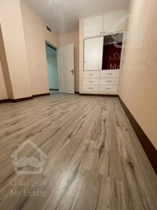 فروش آپارتمان ۱۳۹ متری خوش نقشه نورگیر شهرک چیتگر