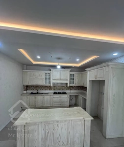 ۸۵ متری/کم واحد/رو به آفتاب/سند آماده/اکبری