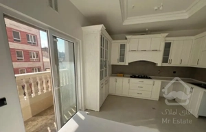 ۹۰ متر/آسانسور/روبه آفتاب/هفت تیر(قبل پیروزی