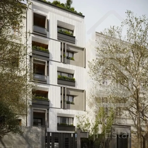 برج در غرب دریاچه چیتگر