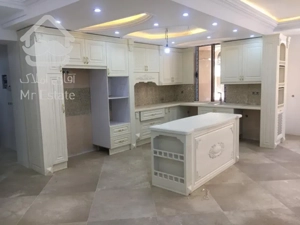 آپارتمان ۱۳۵ متری صادقیه