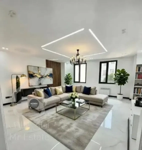 ۷۰متر سندتکبرگ روبه‌نما پارکینگ آسانسور