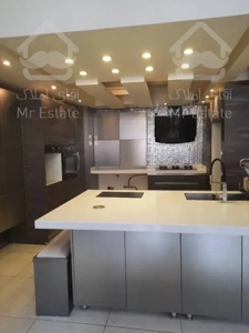 آپارتمان دوخوابه فول دیزاین طبقات بالای برج دریاچه