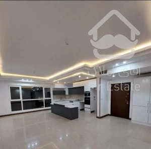 ۹۰متر  دوخواب    تاپ لوکیشن   سالن پرده خور