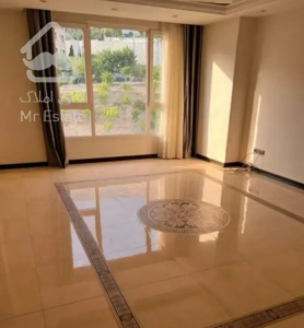 ولنجک/۸۰ متر دو خواب/استخر سونا/غرق در نور