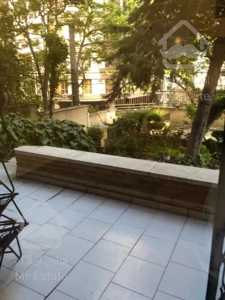 رهن و اجاره ۳۰۰ متری نیاوران