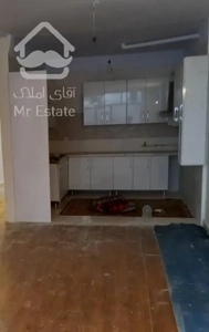 آپارتمان ۱۱۰ متری حیاط دار و زیر زمین