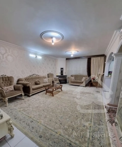 **دانش آموز۷۵متر بازسازی شده شیک**