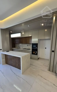 ۱۳۵مترشریف وکیل آبادتراس قابل چیدمان ویو وکیل آباد